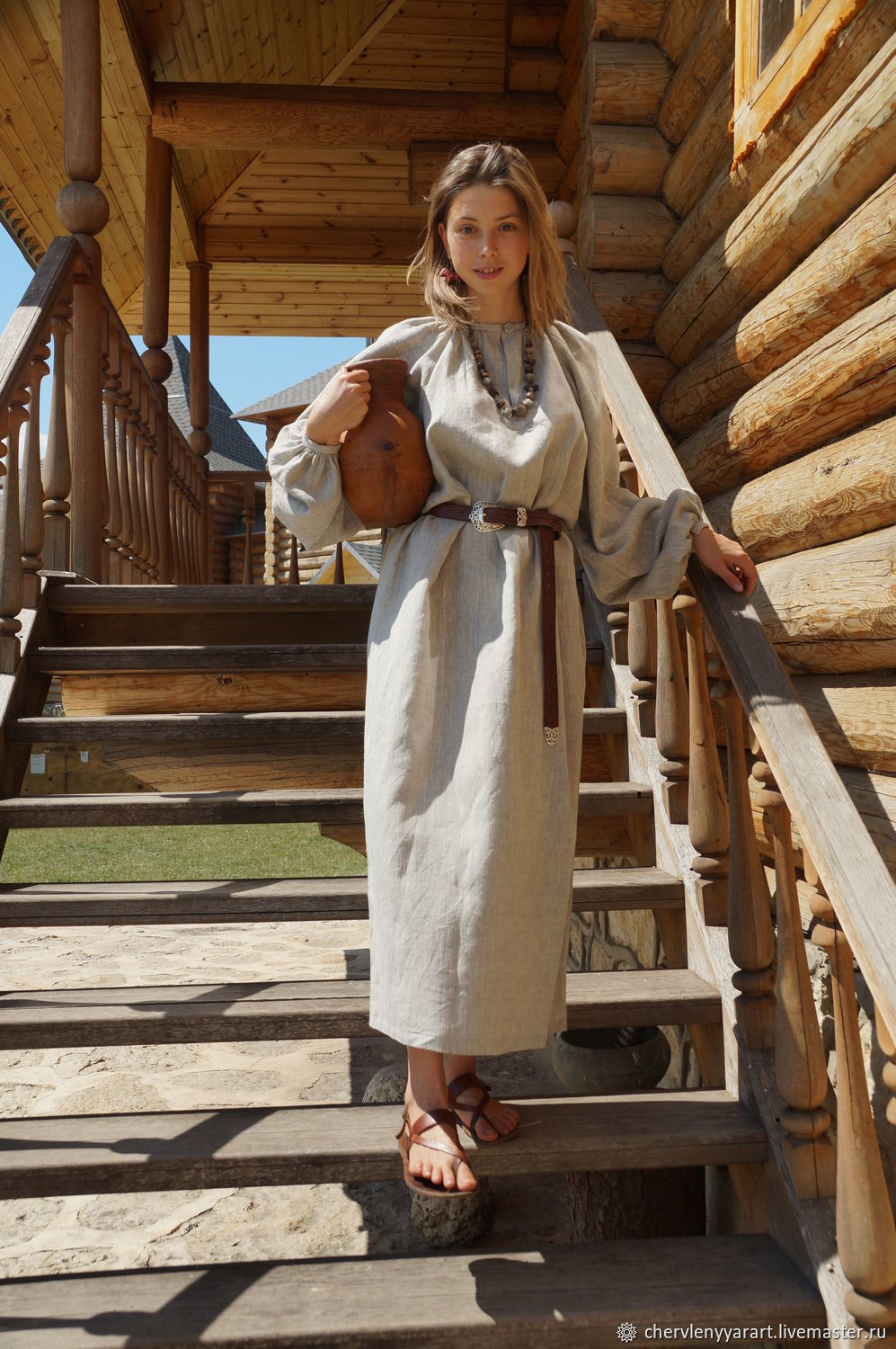 Girls in Slavic costumes in Punin